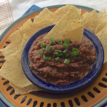 Cool and Spicy Black bean dip