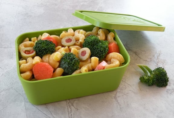 Family-Friendly Lunch Box Pasta Salad (Vegan, with a GF option)