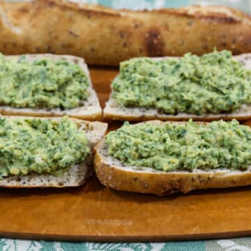 Chickpea, Spinach, and Avocado Spread