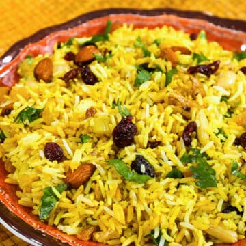 Instant fruit and nut rice pilaf