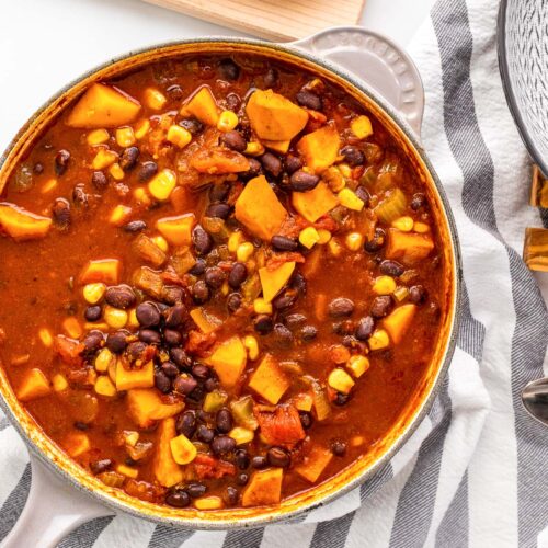 Sweet Potato Black Bean Chili - Vegan recipes by VegKitchen