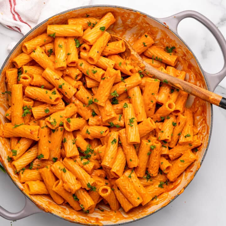 Vegan Vodka Pasta - Easy Vegan Vodka Sauce!