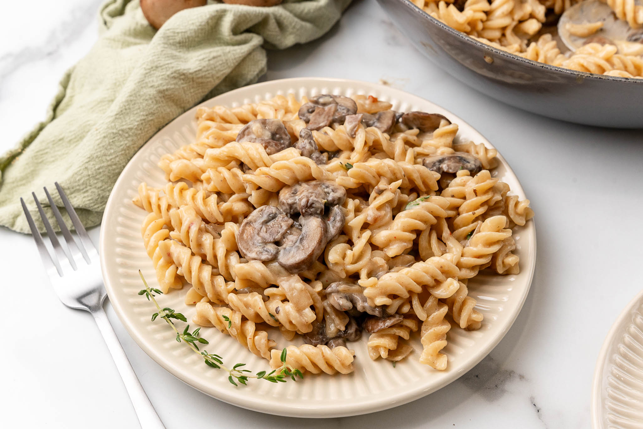 vegan creamy mushroom pasta