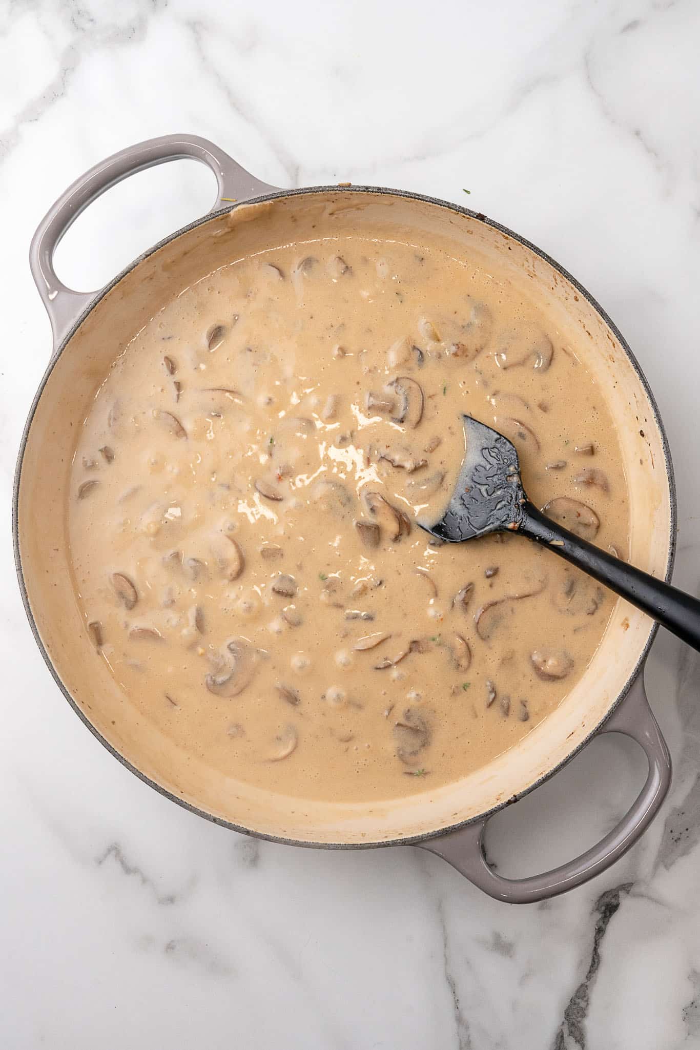 vegan creamy mushroom pasta