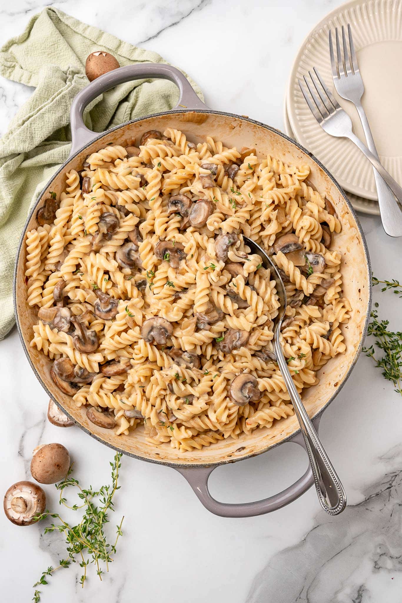 vegan creamy mushroom pasta